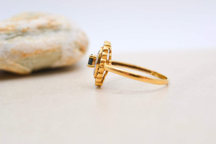 https://www.noircarat.fr/wp-content/uploads/2026/05/bague-ovale-saphir.jpg