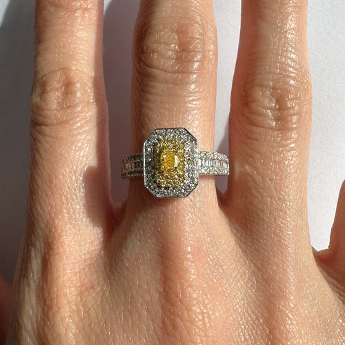 yellow-diamond-109ct-ring-18k-white-gold-2.jpg