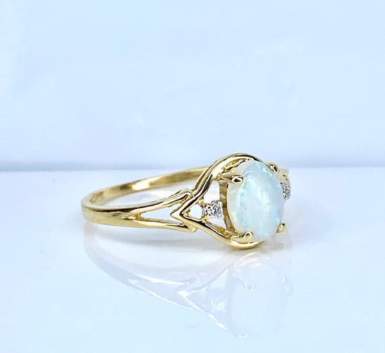 Inel 54 Inel din aur galben de 18 carate, opal și diamante 58 Facettes AB729