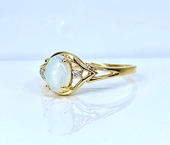 Inel 54 Inel din aur galben de 18 carate, opal și diamante 58 Facettes AB729