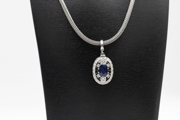 Halskette Zeitgenössische Halskette aus Platin, Weißgold, Saphir und Diamanten 58 Facettes 12159
