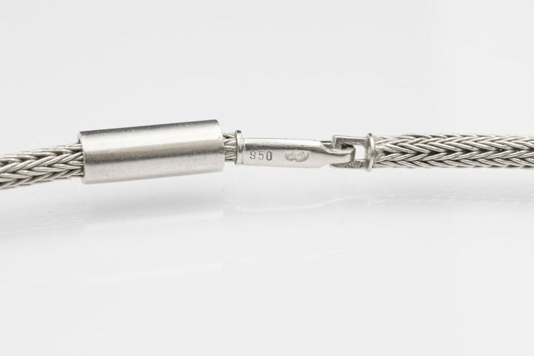 Halskette Zeitgenössische Halskette aus Platin, Weißgold, Saphir und Diamanten 58 Facettes 12159