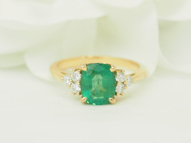 Anel 56 Anel esmeralda 2 ct em ouro amarelo 18 kt e diamantes 58 Facettes F5069