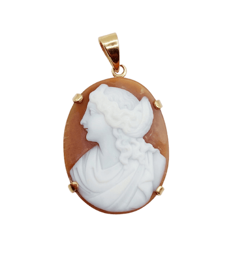 Pendentif Pendentif vintage en or 18k avec camée sur coquillage 58 Facettes A07230
