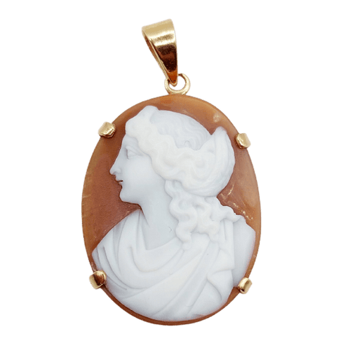 Pendentif Pendentif vintage en or 18k avec camée sur coquillage 58 Facettes A07230