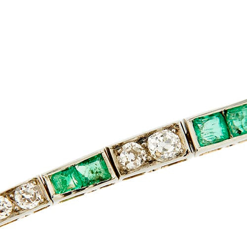 https://api-ledial.emberware.it/app/uploads/2026/05/39524-bracciale-due-ori-antico-diamanti-smeraldi_12-rotated.jpg