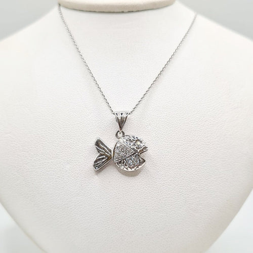 Collier Collier poisson en or blanc 18 carats et diamants 58 Facettes #BT