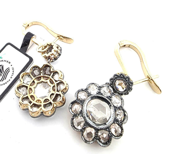 Boucles d'oreilles Boucles d'oreilles en or jaune 18 kt, argent et diamants taille rose 58 Facettes 299/26 F 190/26