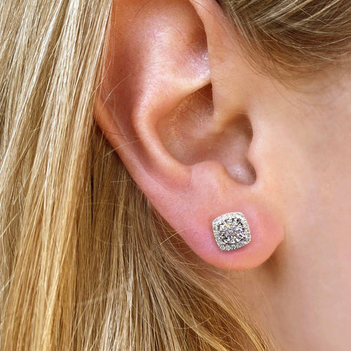 Boucles d'oreilles Embrace - Boucles d'oreilles halo en or blanc 18K et diamants 58 Facettes GER1353WG