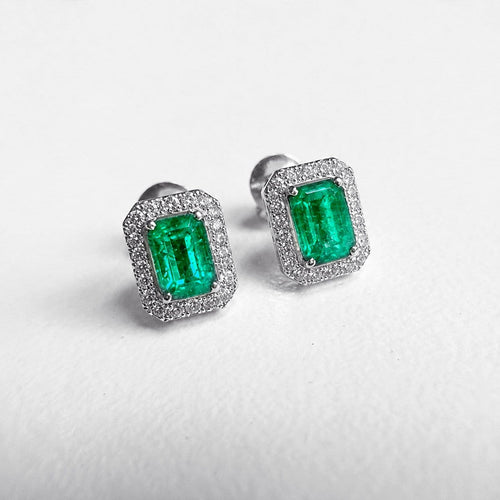 Boucles d'oreilles Boucles d'oreilles en or blanc 18K, émeraudes et diamants 58 Facettes GER1319WG