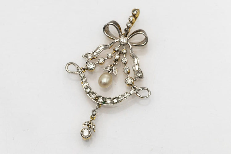 colgante-de-oro-antiguo-en-el-estilo-belle-epoque-con-diamantes-y-una-perla (2).jpg
