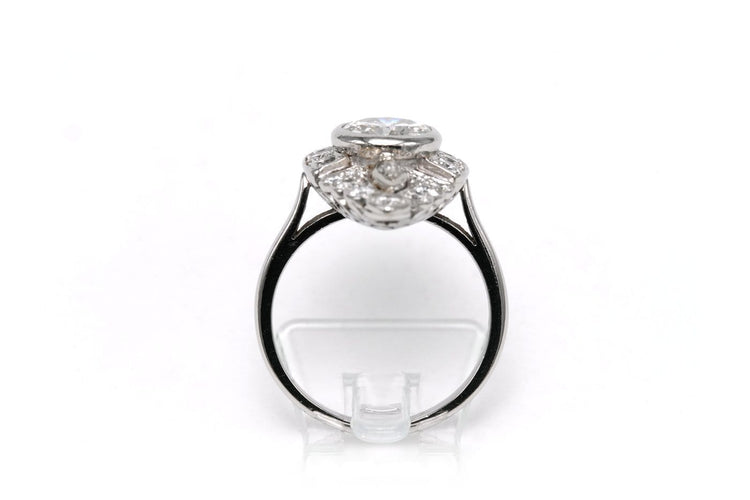 Bague 52 Bague marquise années 70 en or blanc 18 carats et diamants 58 Facettes 23796