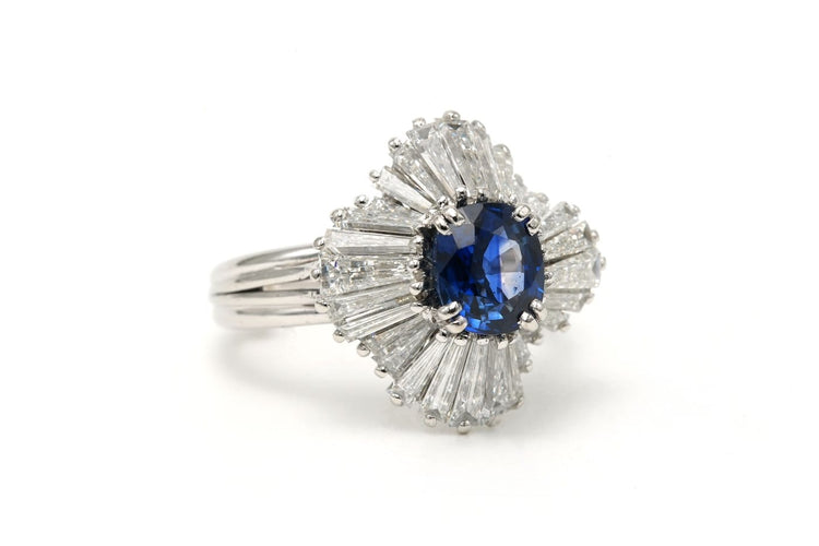 Bague 48 Bague contemporaine en platine, saphir et diamants baguette 58 Facettes DEP-BORK