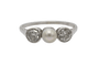 Bague 53 Bague vintage en or blanc avec diamants et perle 58 Facettes 10828