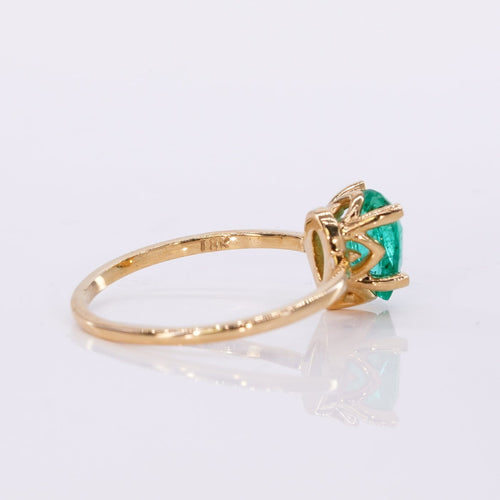 Bague 53 Bague solitaire en or jaune 18 kt et émeraude de Zambie 58 Facettes R003