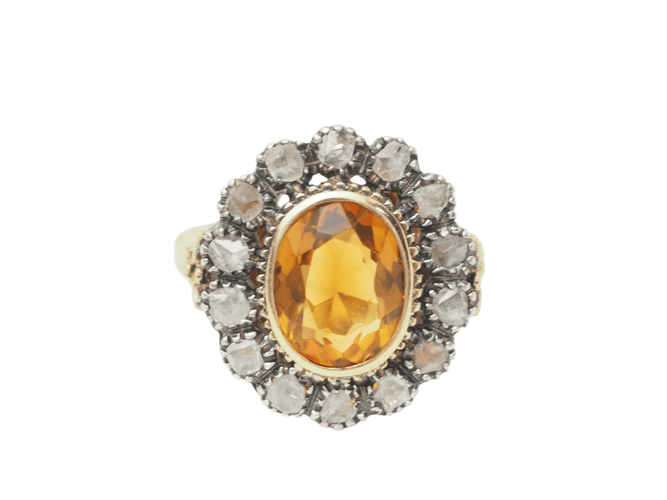 Bague 52.5 Bague ancienne en or jaune, topaze et diamants 58 Facettes 33282