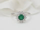 Bague 53 Bague double entourage en or blanc, émeraude et diamants 58 Facettes 33177