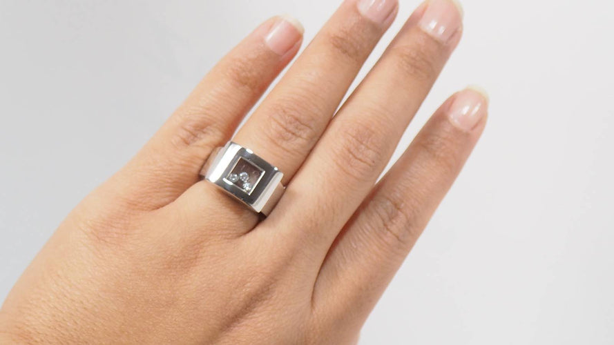 Bague 52 Chopard Happy Diamonds - Bague en or blanc et diamants 58 Facettes 31060