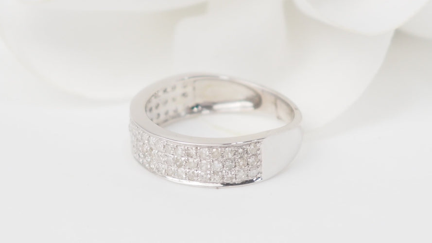 Bague 50 Bague ruban en or blanc et diamants 58 Facettes 21045