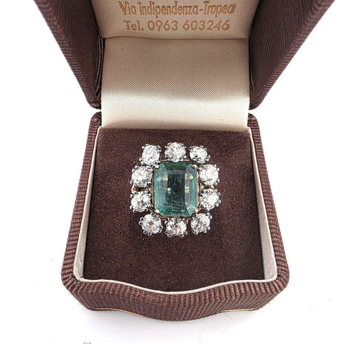 Bague en or jaune avec diamants et émeraude 58 Facettes 377/26 F