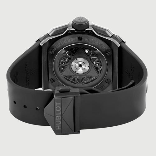 montre-hublot-big-bang-sang-bleu-all-black.jpg