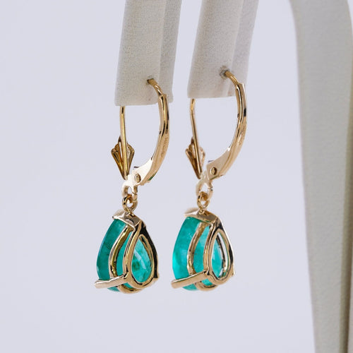 Boucles d'oreilles Parure - Pendentif, boucles d'oreilles et chaîne en or jaune, émeraudes et diamant 58 Facettes E017