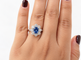 Bague 52 Bague entourage saphir de Ceylan 1,50 ct et diamants 0,80 ct en or blanc 18 carats 58 Facettes 33229
