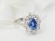 Bague 52 Bague entourage en or blanc, saphir de Ceylan et diamants 58 Facettes 33229