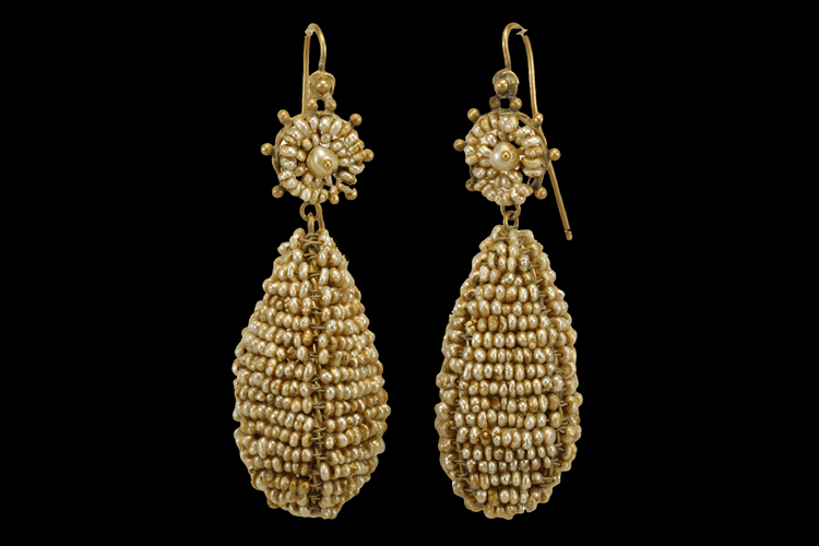 IMG_7710-2-antique-pearls-gold-earrings.JPG