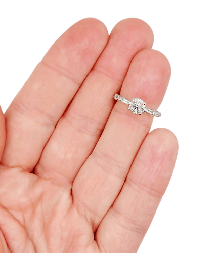 Bague 48 Bague solitaire Art déco en or blanc 18k et diamants 58 Facettes A07315
