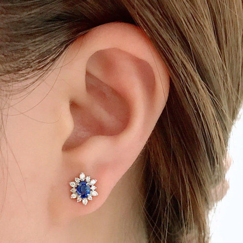 Boucles d'oreilles Snowflake - Boucles d'oreilles en or blanc 18K, diamants et saphirs 58 Facettes GER1021WG