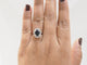 Bague Bague marguerite en or blanc, saphir et diamants 58 Facettes 33209