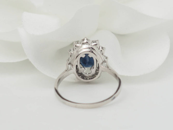Bague Bague marguerite en or blanc, saphir et diamants 58 Facettes 33209
