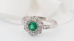 Bague 55.5 Bague hexagonale en platine, émeraude et diamants 58 Facettes 33046