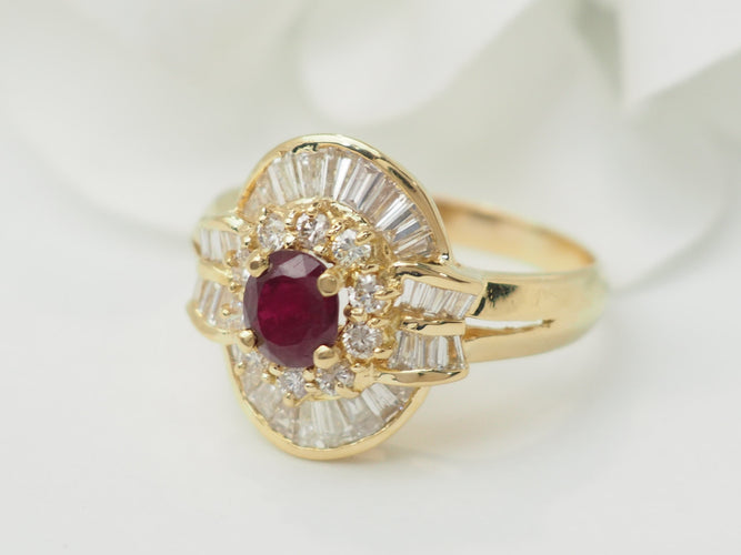 Bague 59 Bague jupe en or jaune, rubis et diamants 58 Facettes 33440