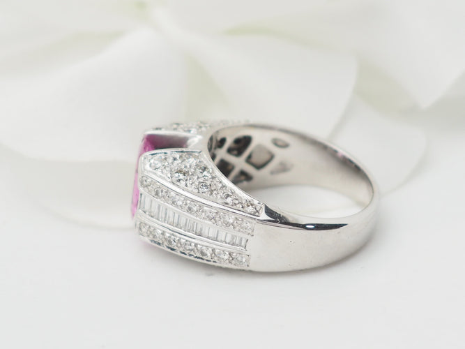 Bague Bague jonc en or blanc, saphir rose et diamants 58 Facettes 33291