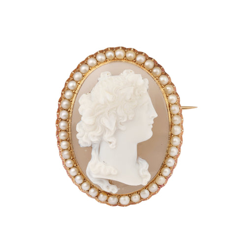 https://cdn.shopify.com/s/files/1/0647/1470/3075/files/BrocheAncienne-BrocheCameeSardonyxPerlesOrJaune-JoaillerieParis-LesPierresdeJulie_1.jpg?v=1780394506