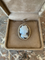 https://cdn.shopify.com/s/files/1/0647/1470/3075/files/Broche_Ancienne_-_Broche_Camee_Sardonyx_Perles_Or_Jaune_-_Joaillerie_Paris_-_Les_Pierres_de_Julie_2.png?v=1780394619