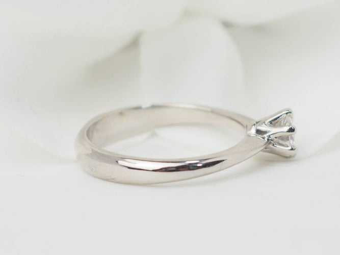 Bague 51 Bague solitaire en or blanc et diamant 0,34 ct 58 Facettes 31904/30711