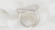 Bague 52.5 Bague ondulée pavée en or blanc et diamants 58 Facettes 18487