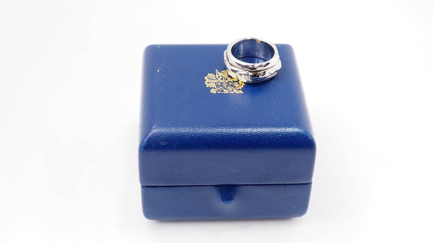 Bague 52 Piaget Possession - Bague en or blanc 58 Facettes 32822