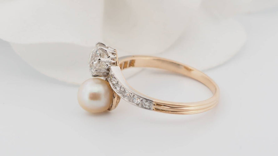 Bague Toi et Moi - Bague en or jaune, diamants et perle de culture 58 Facettes 33047