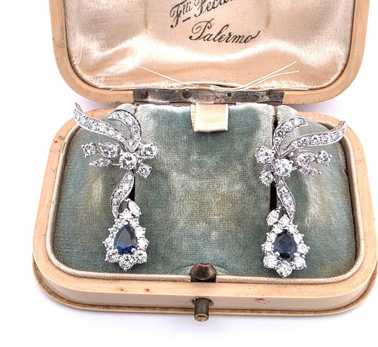 Boucles d'oreilles Boucles d'oreilles en or blanc 18 kt, diamants et saphirs 58 Facettes 322/06 B