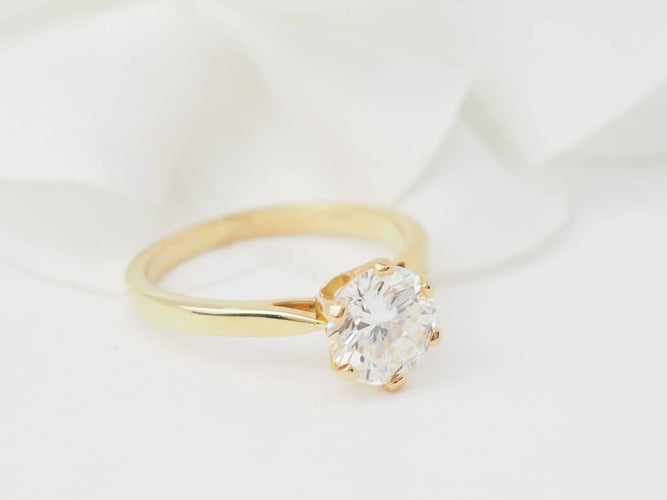 Bague 54 Bague solitaire en or jaune 18 kt et diamant 1,59 ct 58 Facettes 32058
