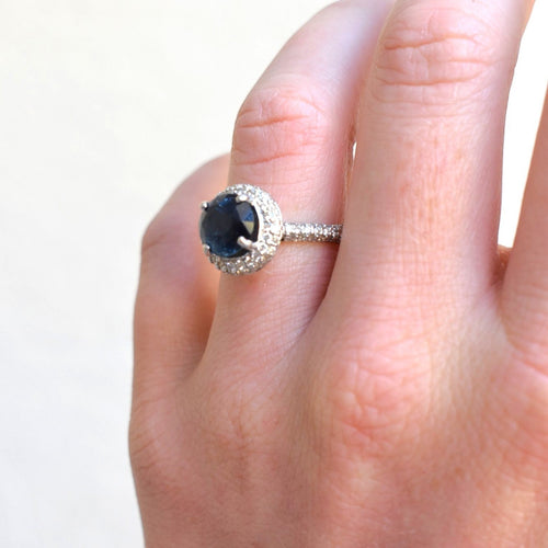 https://cdn.shopify.com/s/files/1/1015/8633/8124/files/vintagesapphirediamondring-9_099947b7-5540-4574-a53e-82643b2758ad.jpg?v=1778921777