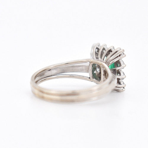 https://cdn.shopify.com/s/files/1/1015/8633/8124/files/emerald-diamonds-white-gold-ring2.jpg?v=1778931351