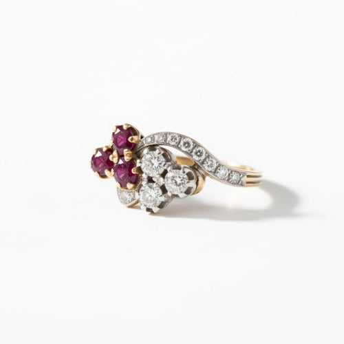 https://cdn.shopify.com/s/files/1/1015/8633/8124/files/antique-belle-epoque-cloves-toi-et-moi-18k-gold-diamonds-rubies-3.jpg?v=1779287721