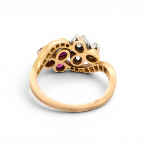 https://cdn.shopify.com/s/files/1/1015/8633/8124/files/antique-belle-epoque-cloves-toi-et-moi-18k-gold-diamonds-rubies-4.jpg?v=1779287452