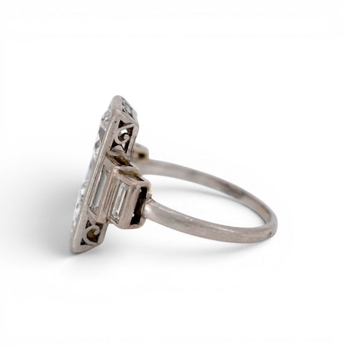 https://cdn.shopify.com/s/files/1/1015/8633/8124/files/art-deco-antique-1920-toi-et-moi-diamonds-ring-4.jpg?v=1779293128