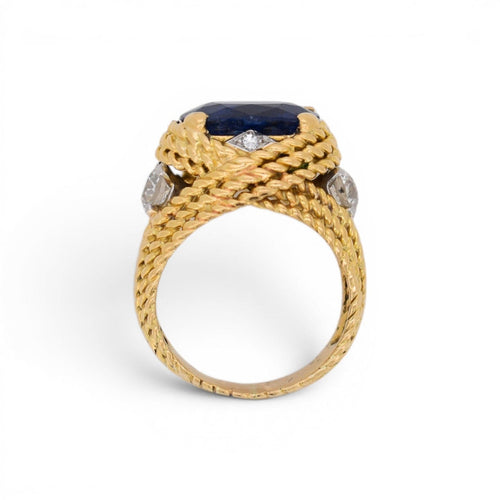 https://cdn.shopify.com/s/files/1/1015/8633/8124/files/vintage-statement-gold-ring-unheated-intense-blue-ceylon-sapphire-diamonds-376073-ec0e-4f25-b8b3-2d5393296cef.jpg?v=1779463701